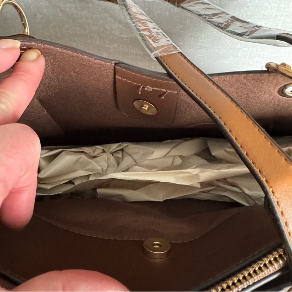 Adrienne Vittadini Brown Designer Tote Bag with Phone Bag - Picture 8 of 16